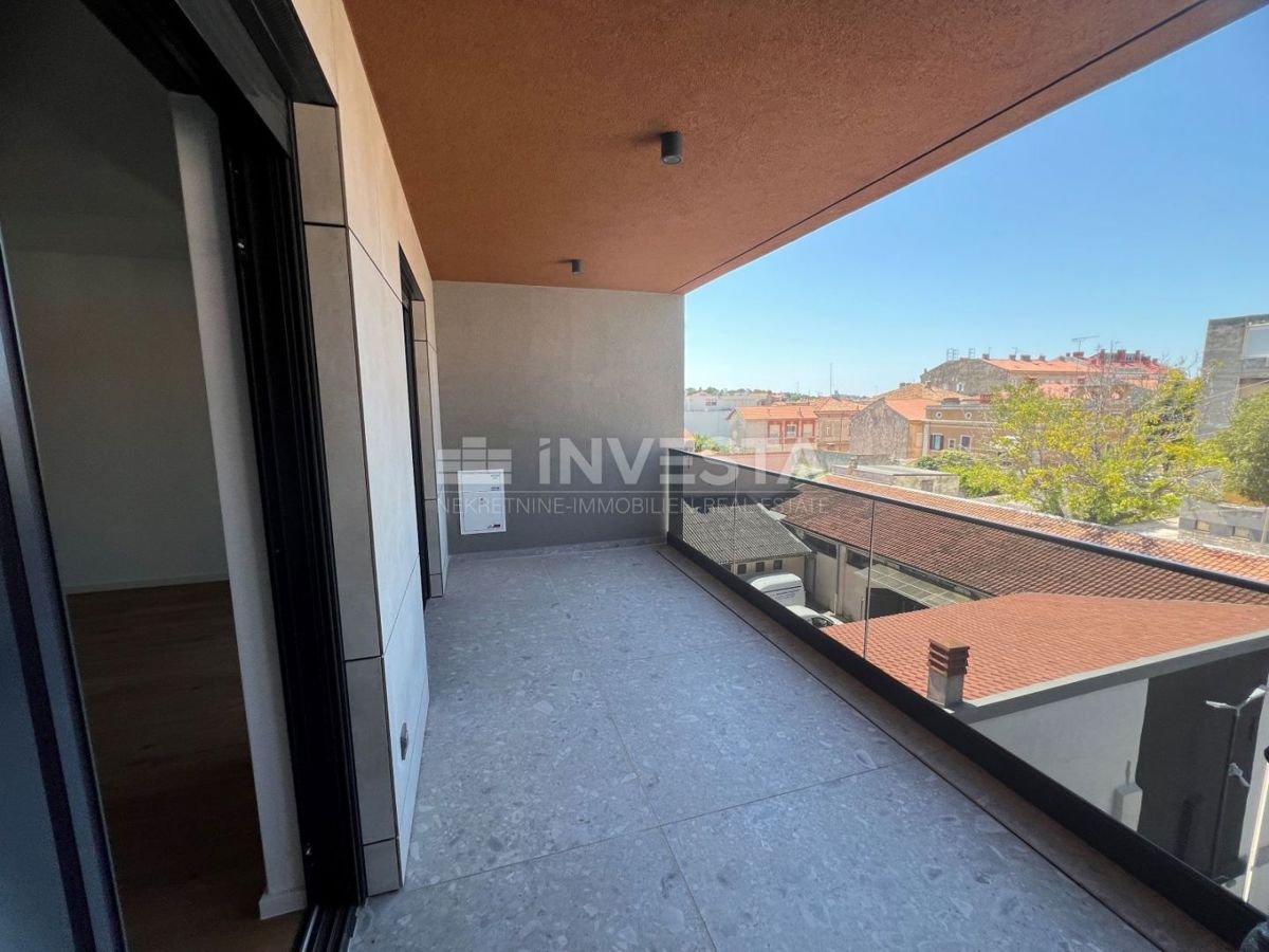 Center Pule, SMART HOME Stanovanje s 3 Soba in Parkiriščem