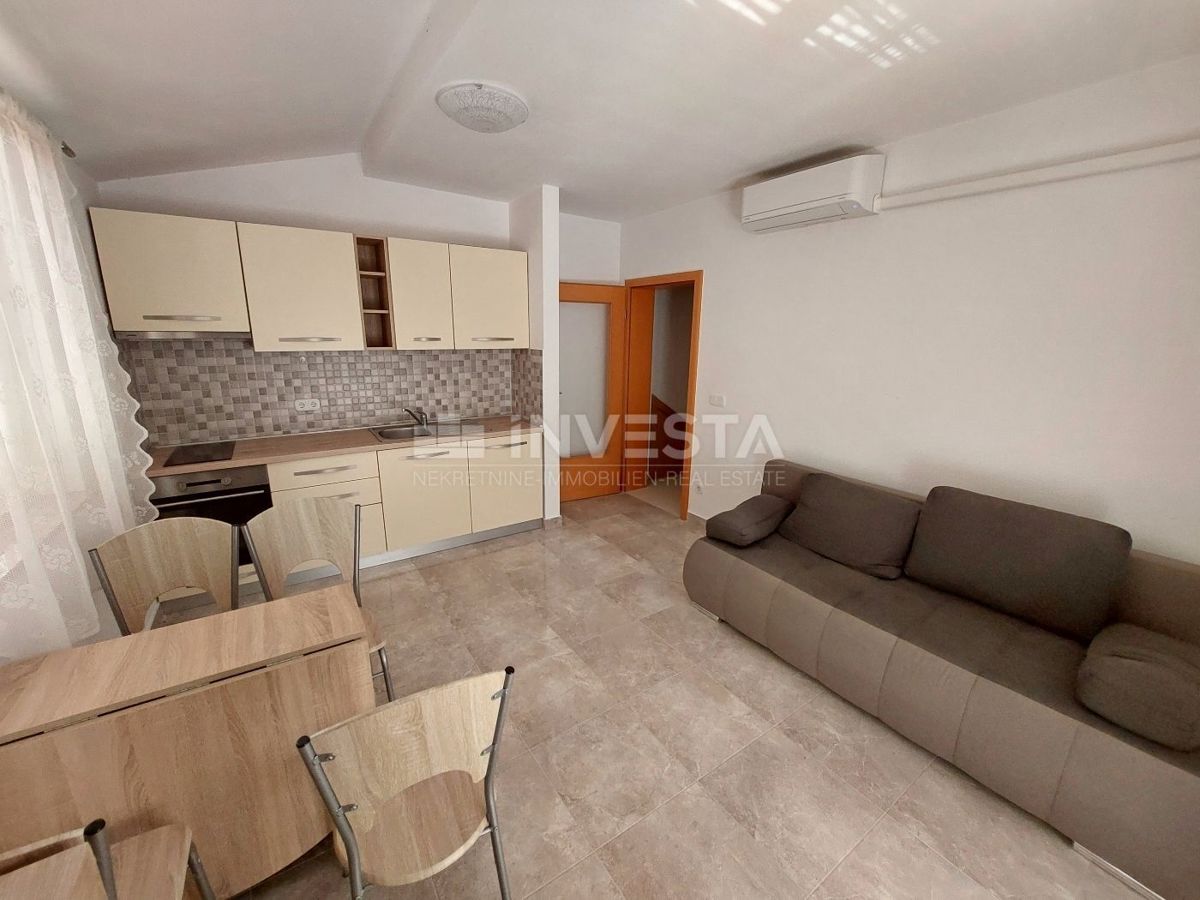 PRILOŽNOST! Okolica Poreča, dva apartmaja na odlični lokaciji