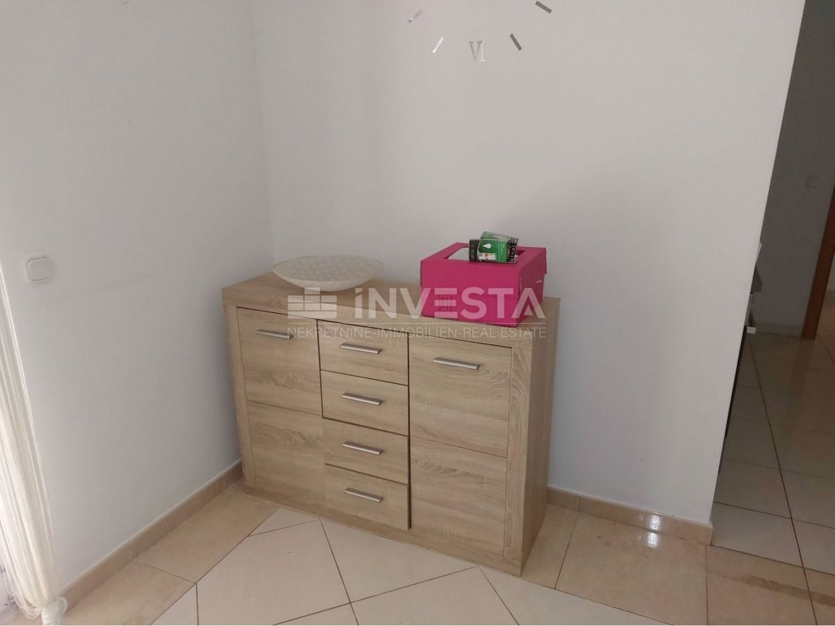 PRILOŽNOST! Okolica Poreča, dva apartmaja na odlični lokaciji