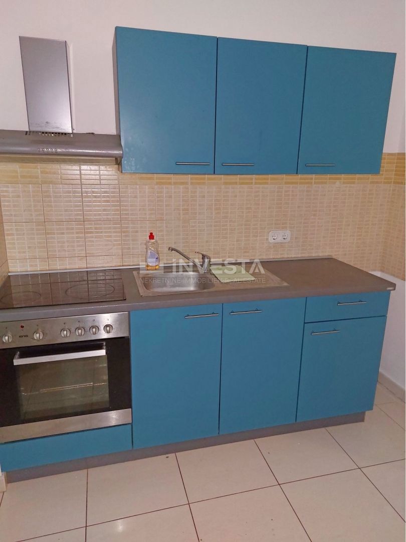 PRILOŽNOST! Okolica Poreča, dva apartmaja na odlični lokaciji