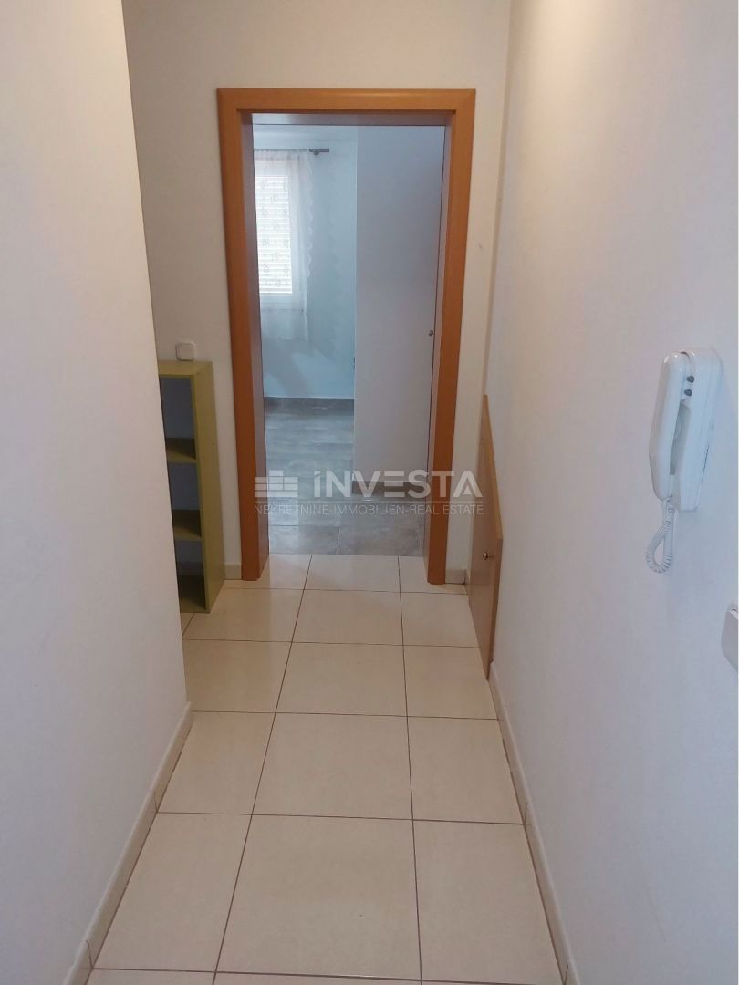 PRILOŽNOST! Okolica Poreča, dva apartmaja na odlični lokaciji