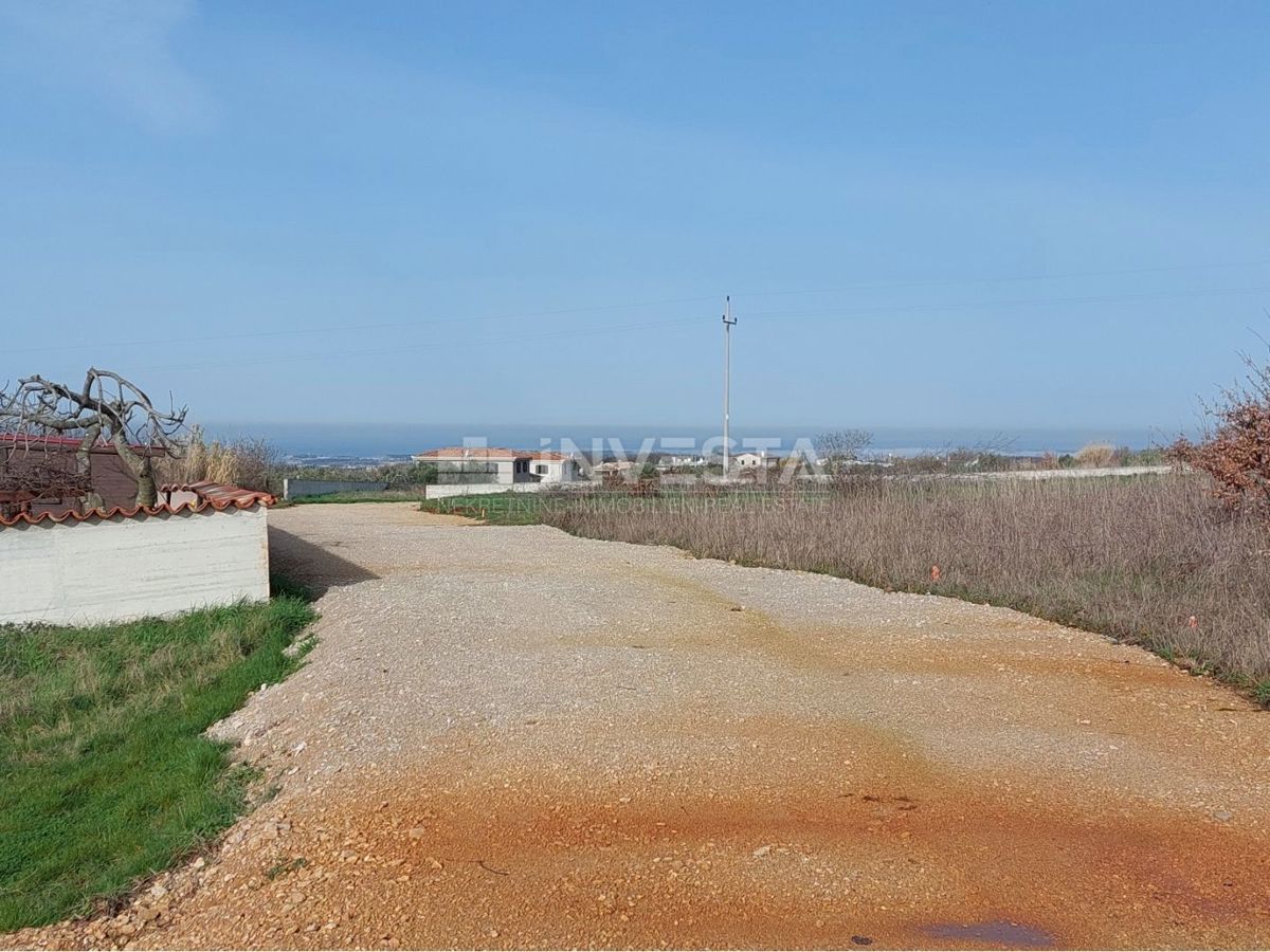 Okolica Poreča, gradbeno zemljišče 1474 m2