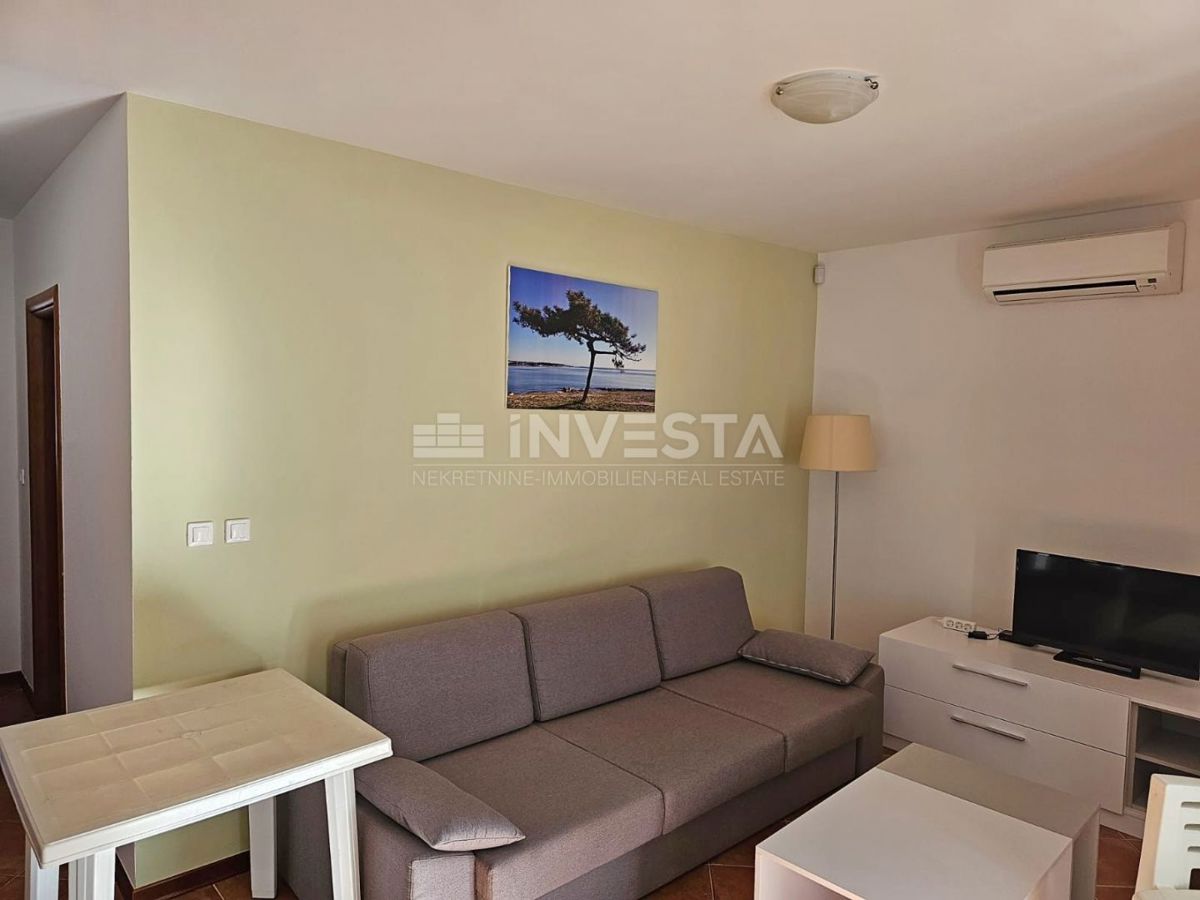 Medulin, apartma 70,40 m2 na vrhunski lokaciji, 2 spalnici, 200 m od morja