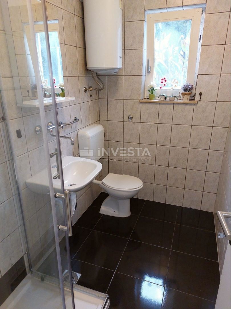 Poreč, prenovljeno stanovanje z dvema spalnicama