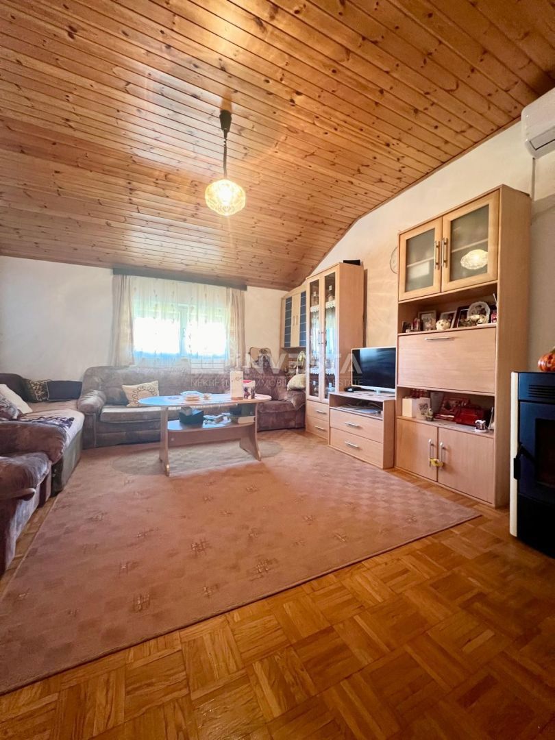 Poreč, stan v centru z razgledom na morje.