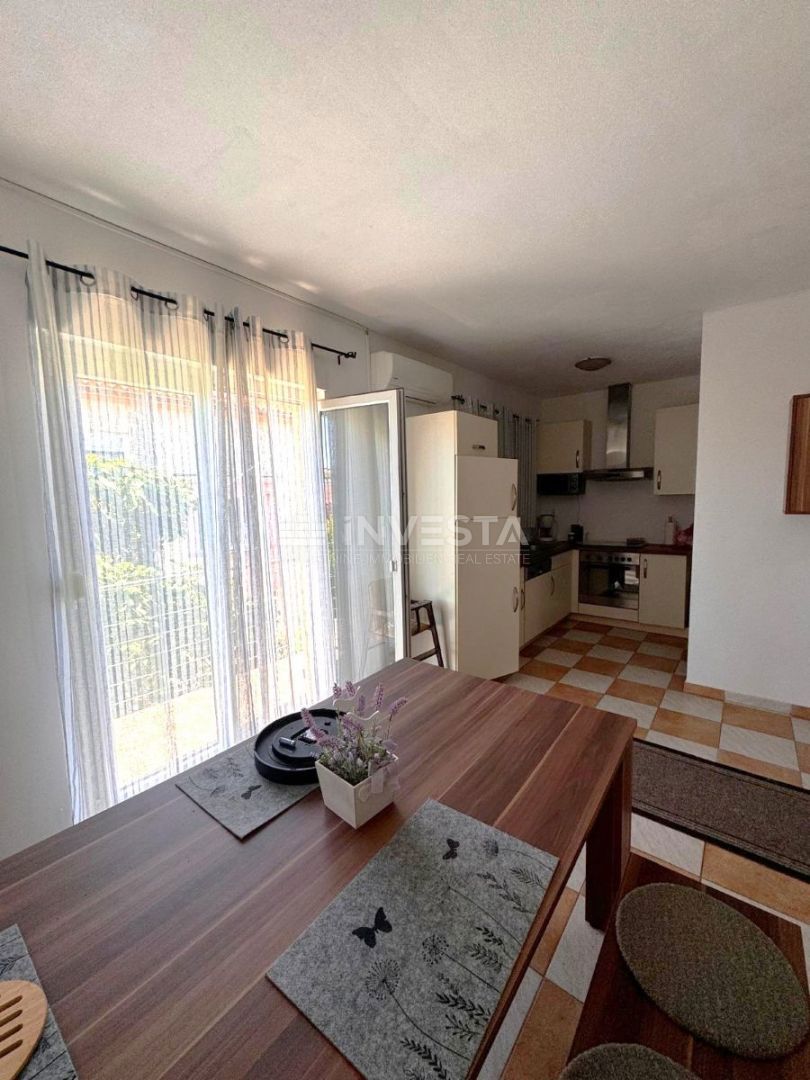 Hiša s tremi apartmaji v Fažani – 250 m od morja, idealna za bivanje in najem