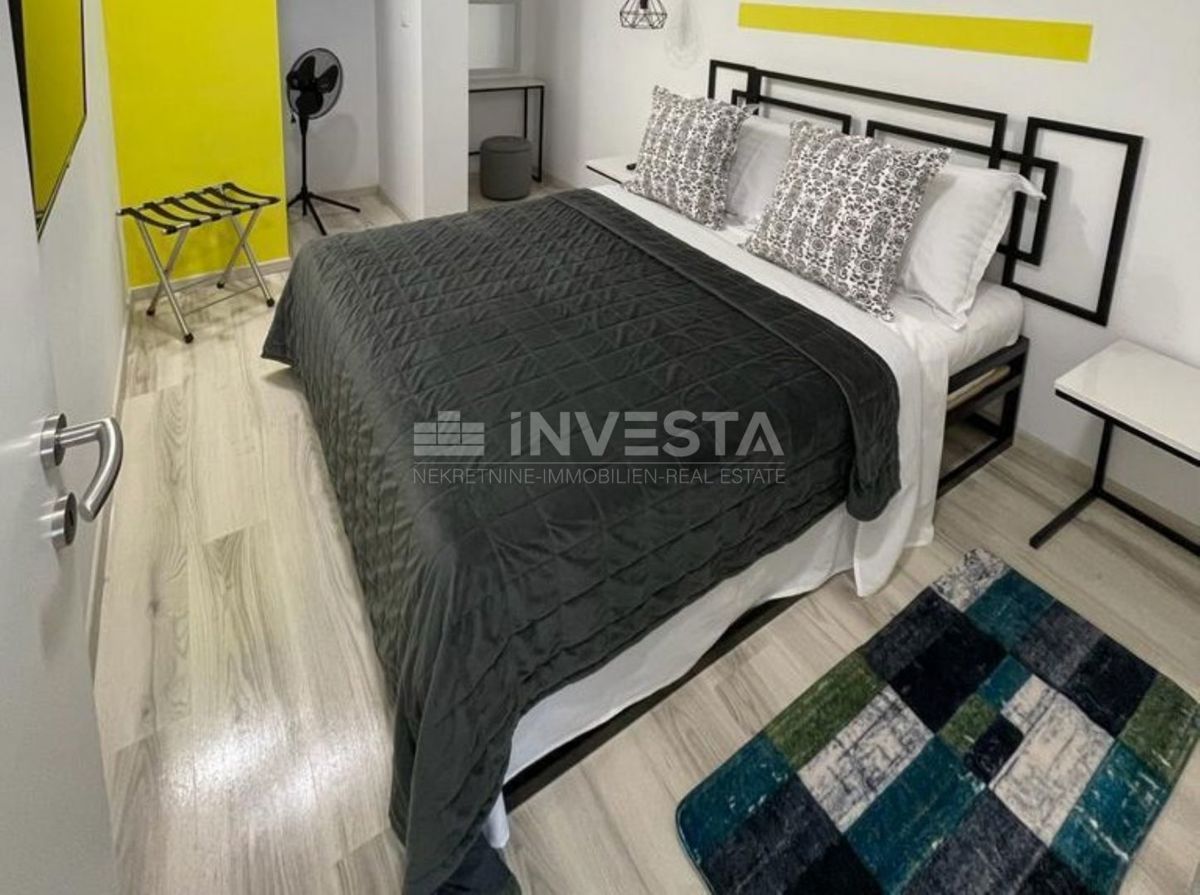 Fažana, prostorno stanovanje s teraso, 400 m od morja
