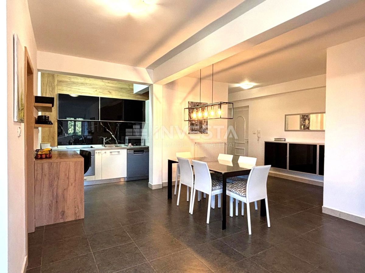 Ližnjan, sodobno dvoposteljno stanovanje s parkiriščem