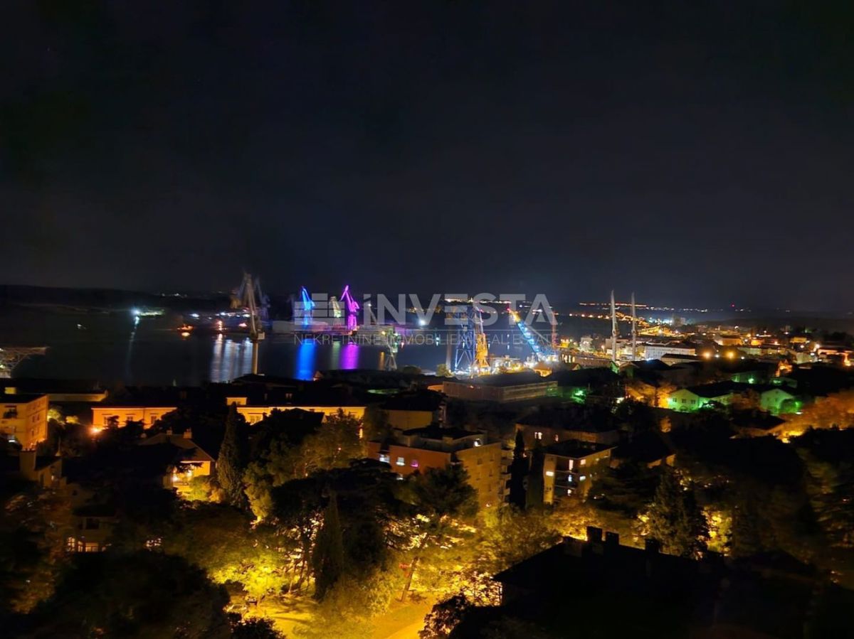 Pulj, Veruda, stanovanje s panoramskim pogledom na morje in mesto