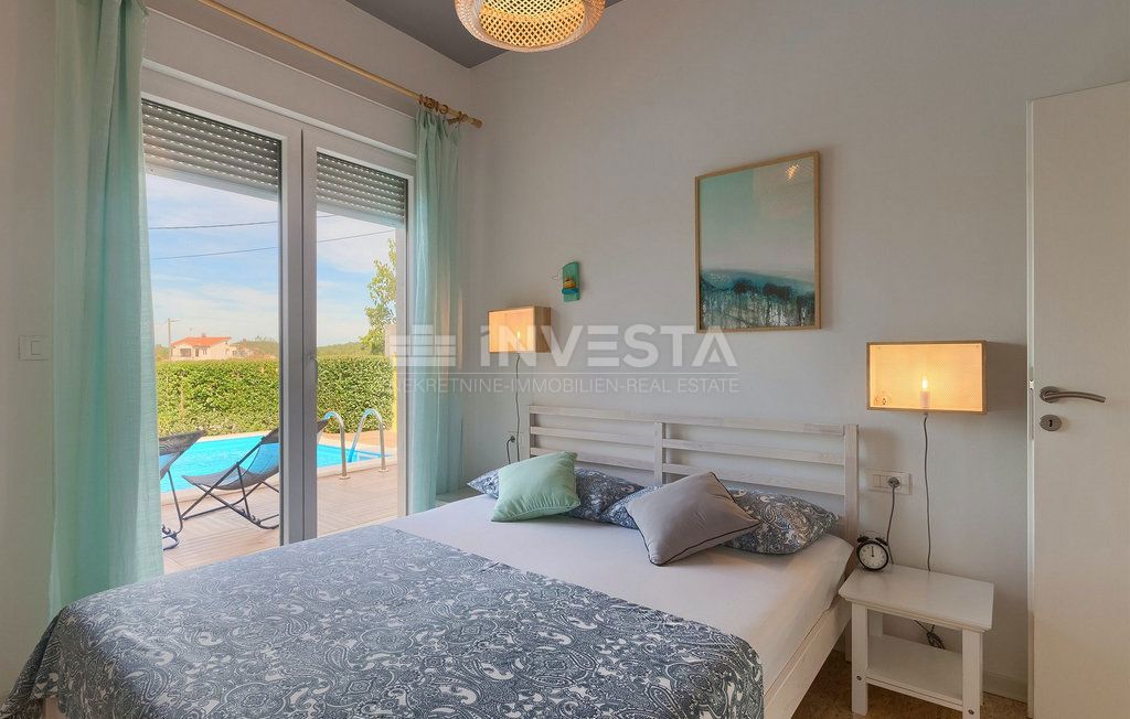 Poreč okolica, pritlična hiša z bazenom