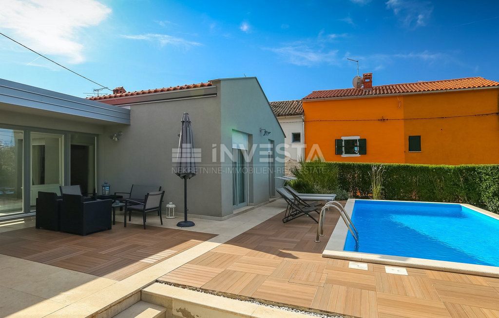 Poreč okolica, pritlična hiša z bazenom