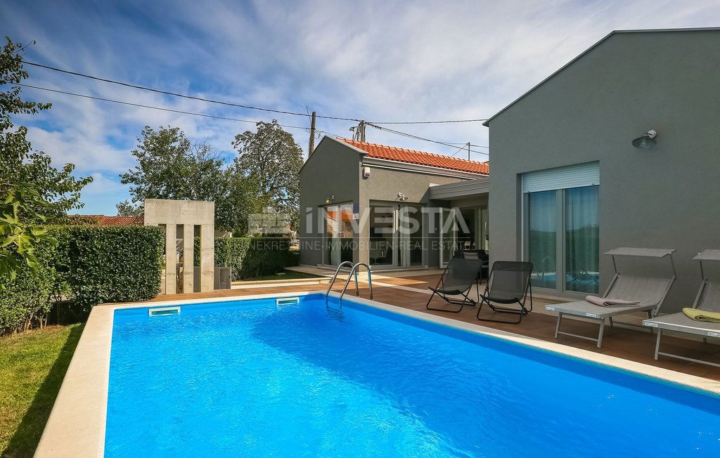 Poreč okolica, pritlična hiša z bazenom