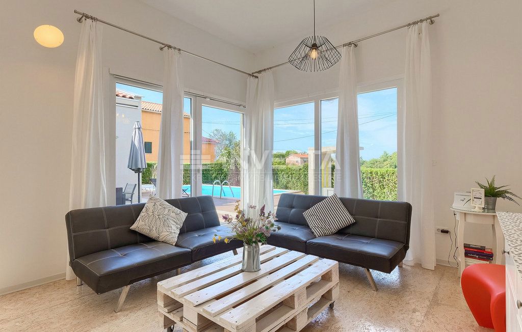 Poreč okolica, pritlična hiša z bazenom