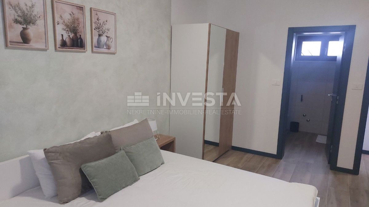 Moderna vila v okolici Poreča s pogledom na morje