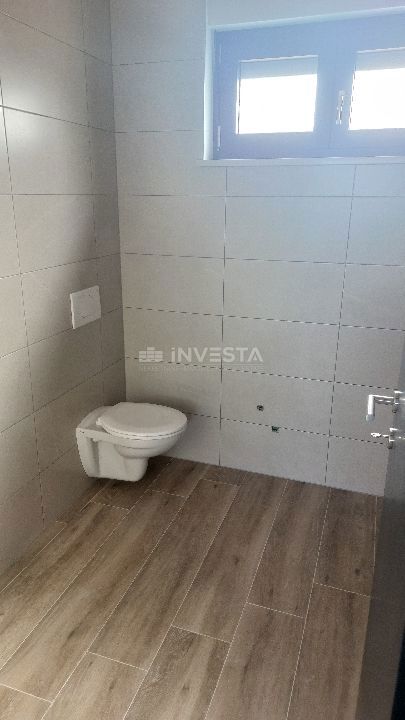 Moderna vila v okolici Poreča s pogledom na morje