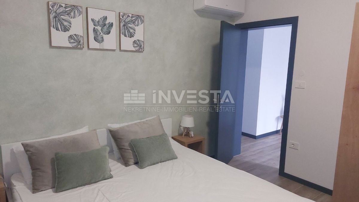 Moderna vila v okolici Poreča s pogledom na morje