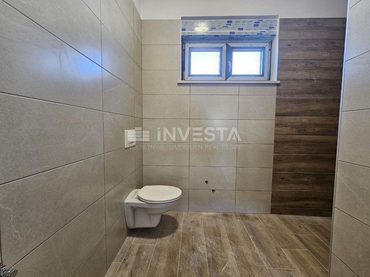 Moderna vila v okolici Poreča s pogledom na morje