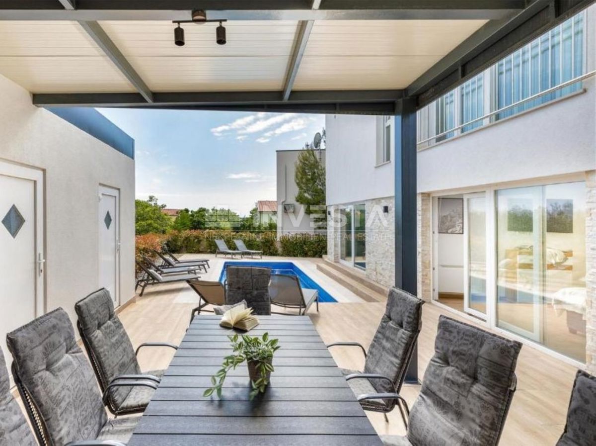 Fažana - Moderna vila 360m², pogled na morje in Brijuni
