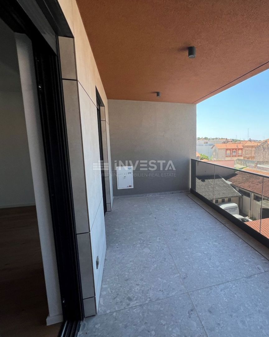 Center Pule, SMART HOME Stan 130m², Parkirišče