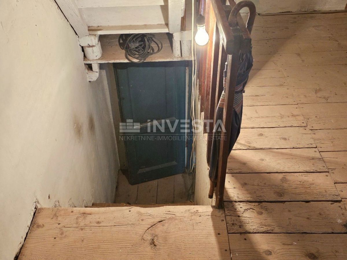 Hrvaška, Istra, okolica Pule, edinstvena tradicionalna istarska kamnita hiša 70m2