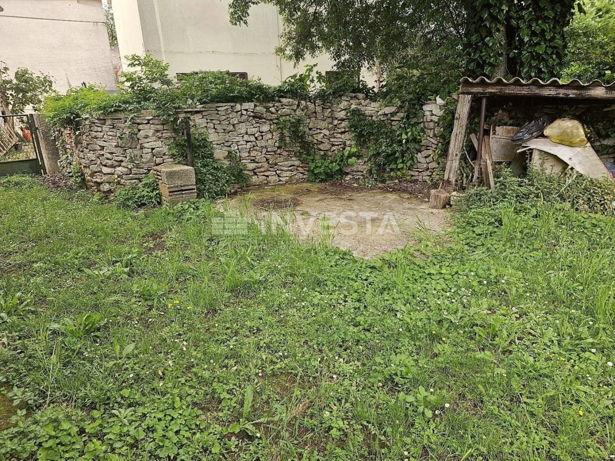 Hrvaška, Istra, okolica Pule, edinstvena tradicionalna istarska kamnita hiša 70m2