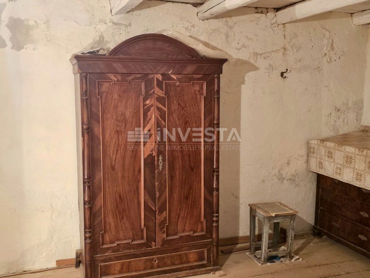 Hrvaška, Istra, okolica Pule, edinstvena tradicionalna istarska kamnita hiša 70m2