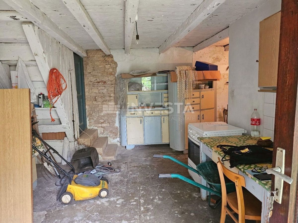 Hrvaška, Istra, okolica Pule, edinstvena tradicionalna istarska kamnita hiša 70m2