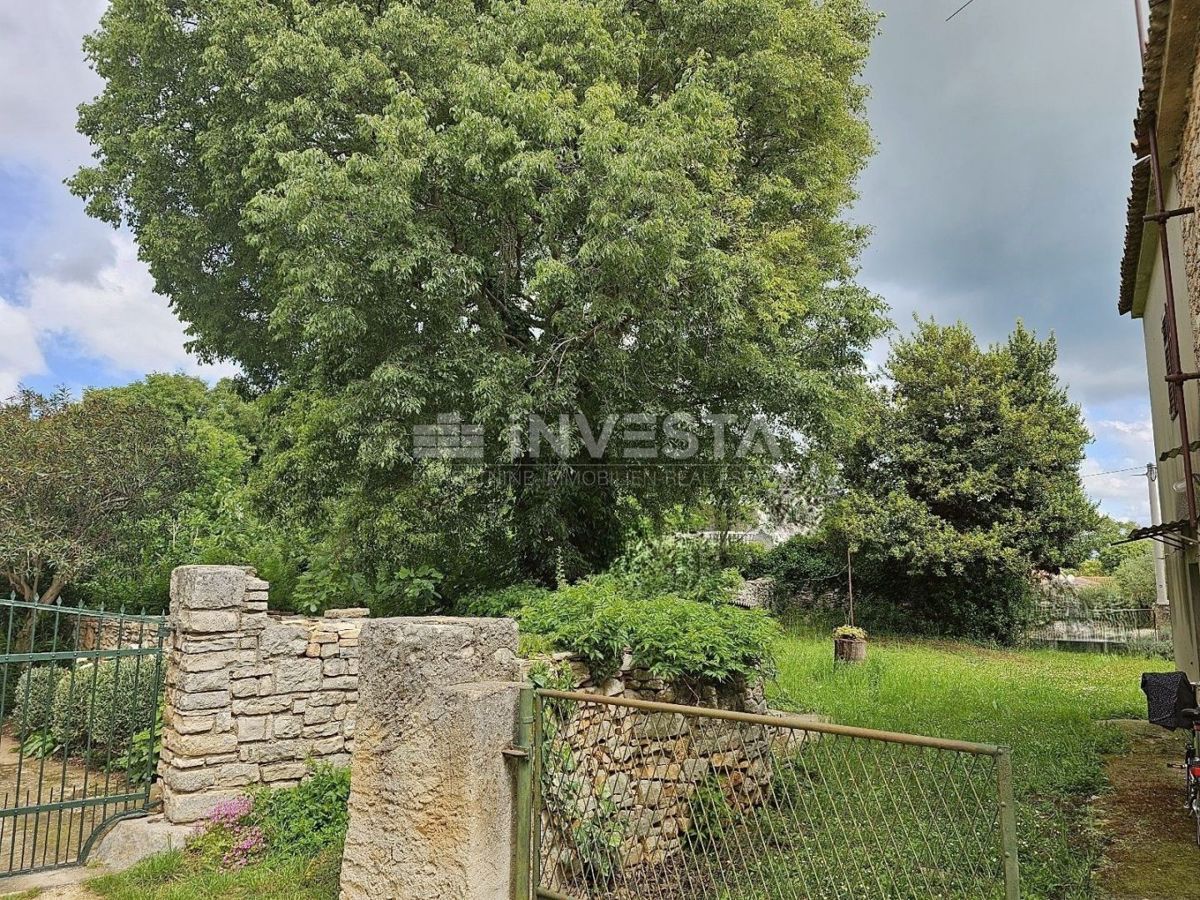 Hrvaška, Istra, okolica Pule, edinstvena tradicionalna istarska kamnita hiša 70m2