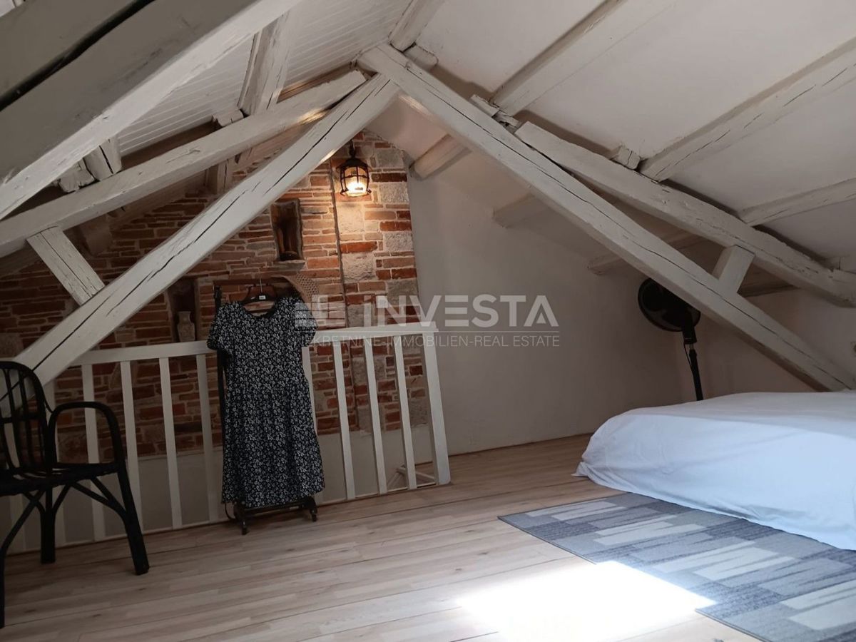 Okolica Poreča, avtohtona istrska vrstna hiša, 105 m2