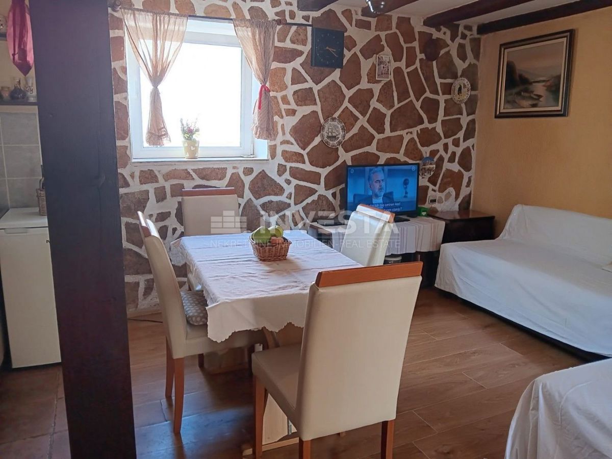 Okolica Poreča, avtohtona istrska vrstna hiša, 105 m2
