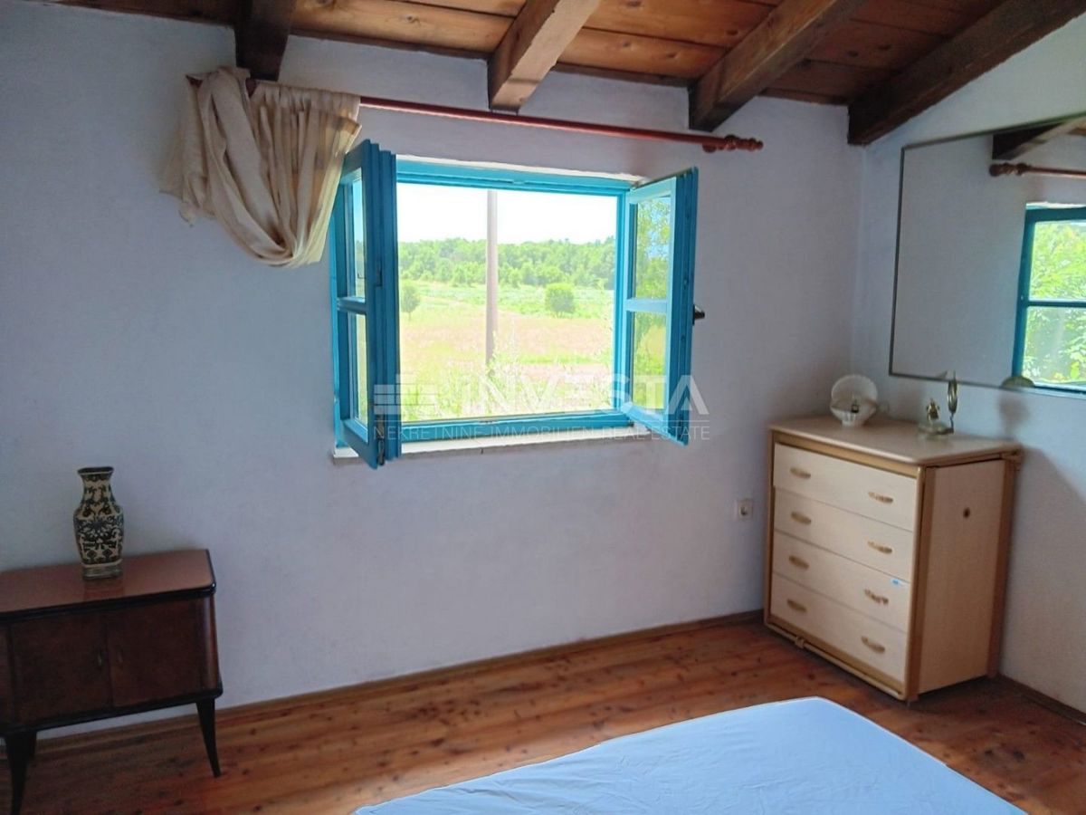 Okolica Poreča, avtohtona istrska vrstna hiša, 105 m2