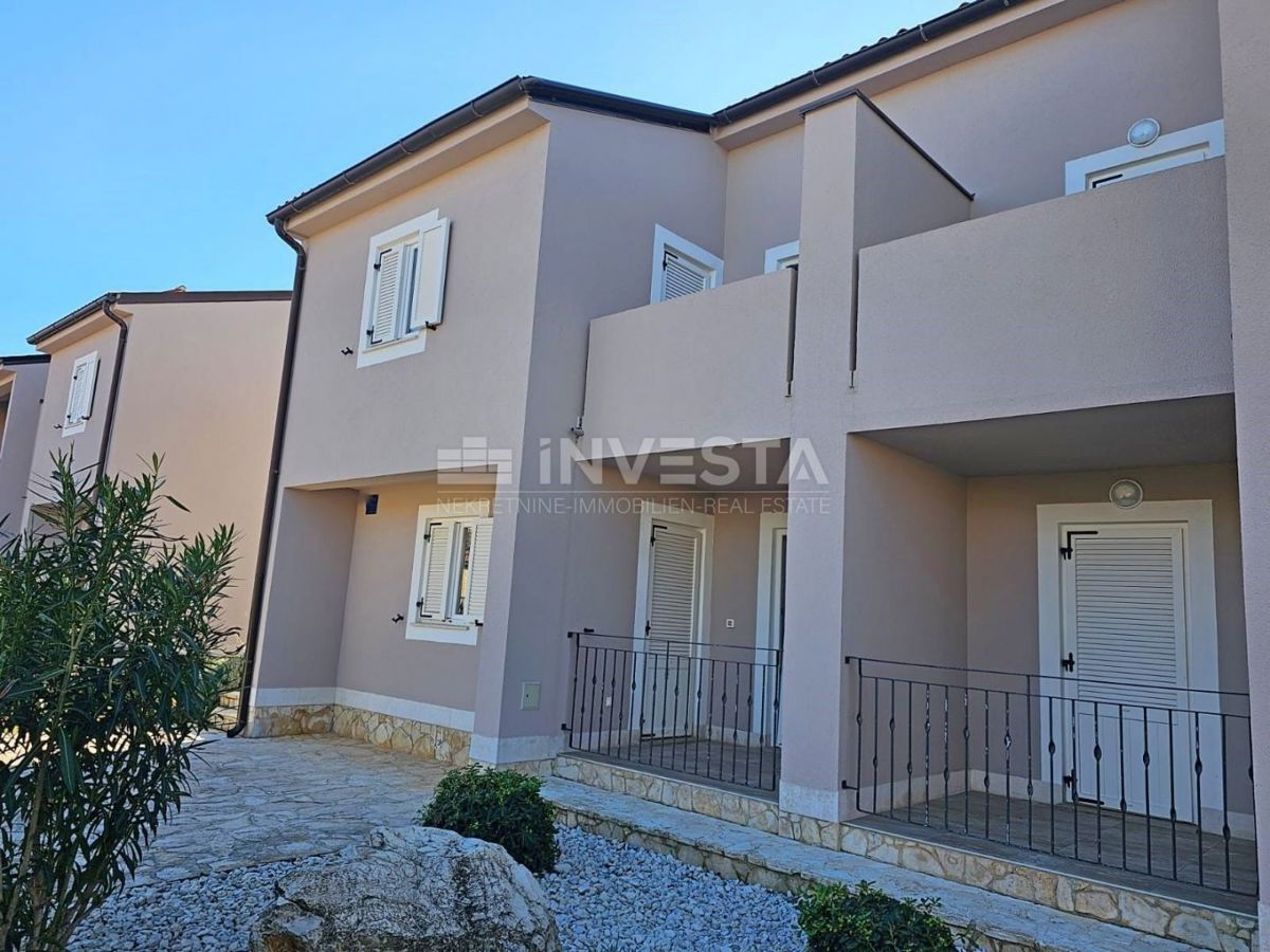 Stanovanje v Pritličju s Teraso in Vrtom, Medulin