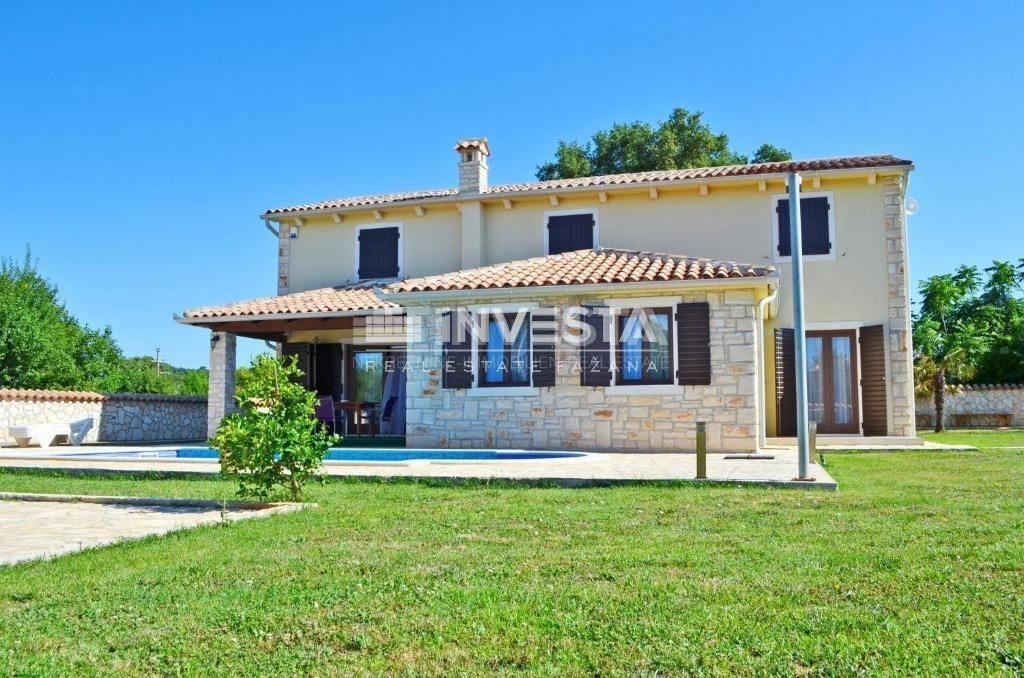 Medulin, Počitniška hiša z bazenom, 230 m2