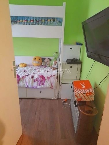 Poreč, dvosobno stanovanje s pogledom na morje in parkiriščem