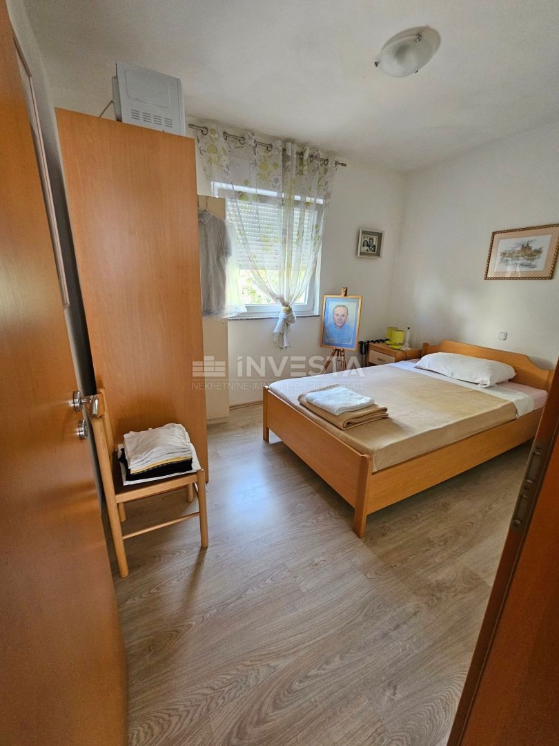Fažana, apartma 55m2, 2 ss, visoko pritličje, 250 m od plaže in centra