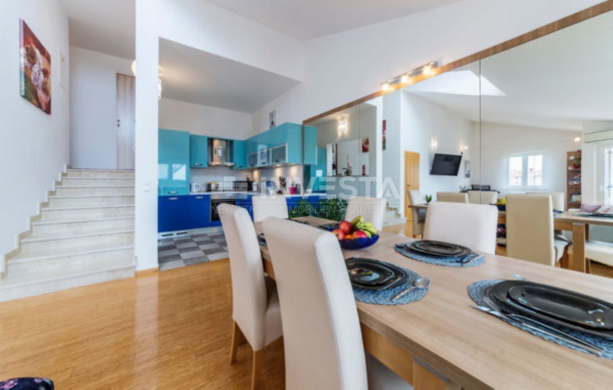 Pula, Nova Veruda dvosobno stanovanje z garažnim prostorom