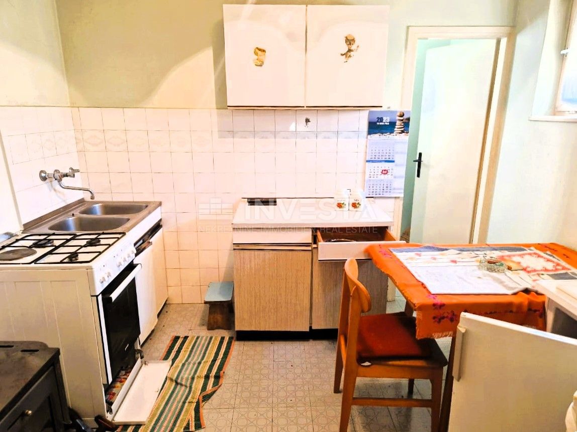 Fažana - Hiša z velikim vrtom in garažo, 250 m od morja