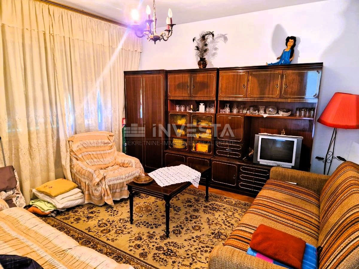 Fažana - Hiša z velikim vrtom in garažo, 250 m od morja