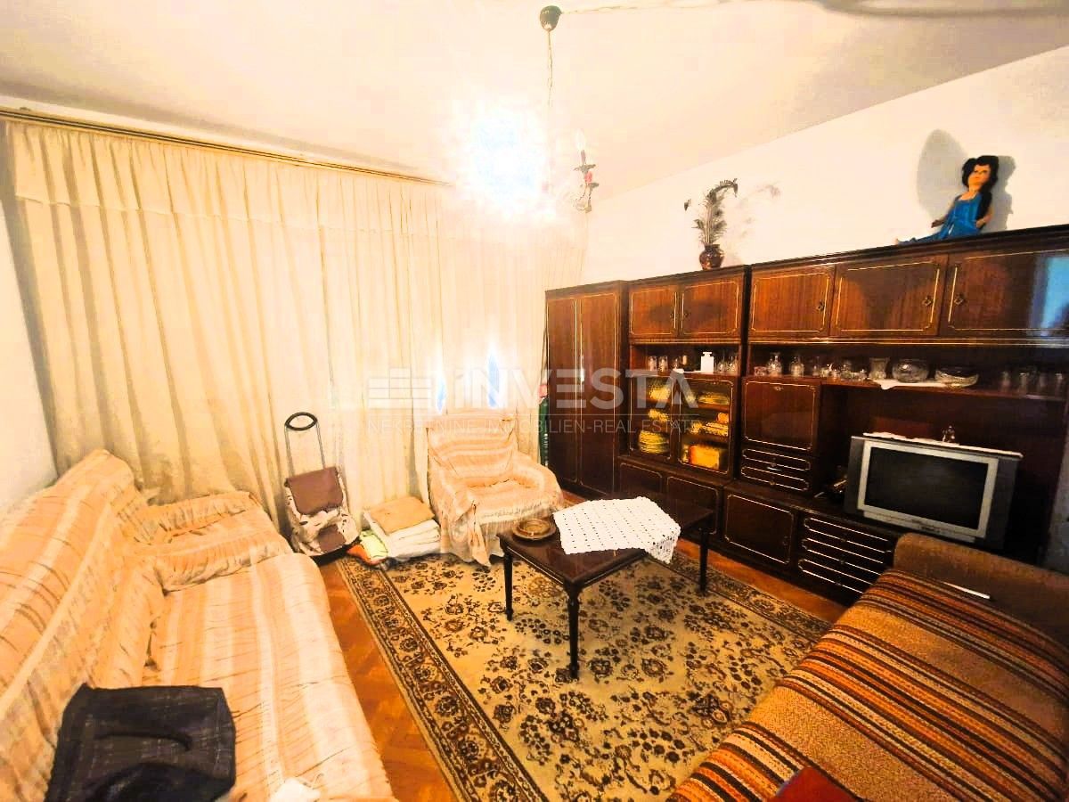 Fažana - Hiša z velikim vrtom in garažo, 250 m od morja