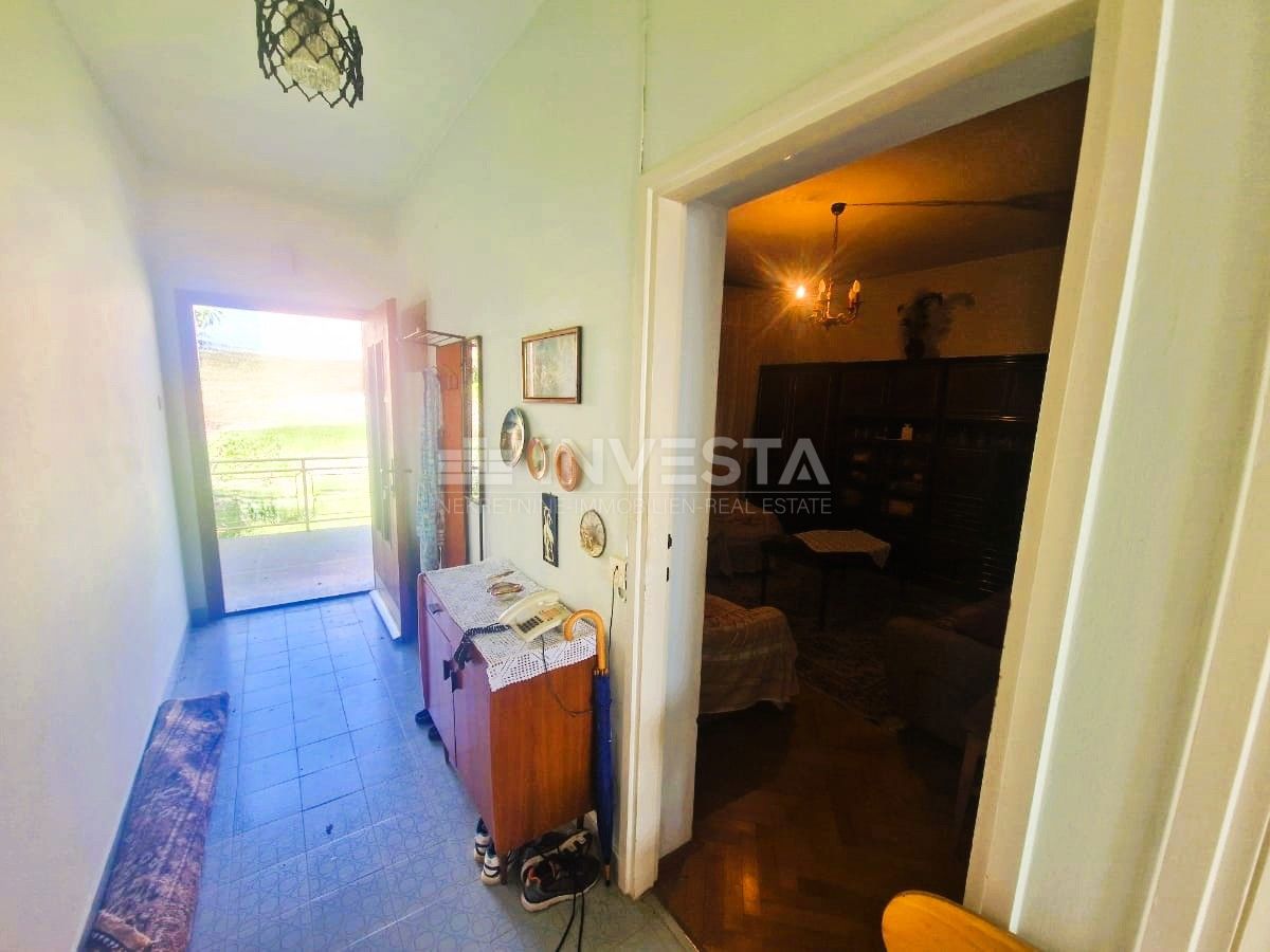 Fažana - Hiša z velikim vrtom in garažo, 250 m od morja