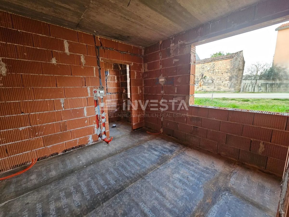 Ližnjan, Muntić – moderna pritlična hiša z bazenom in garažo