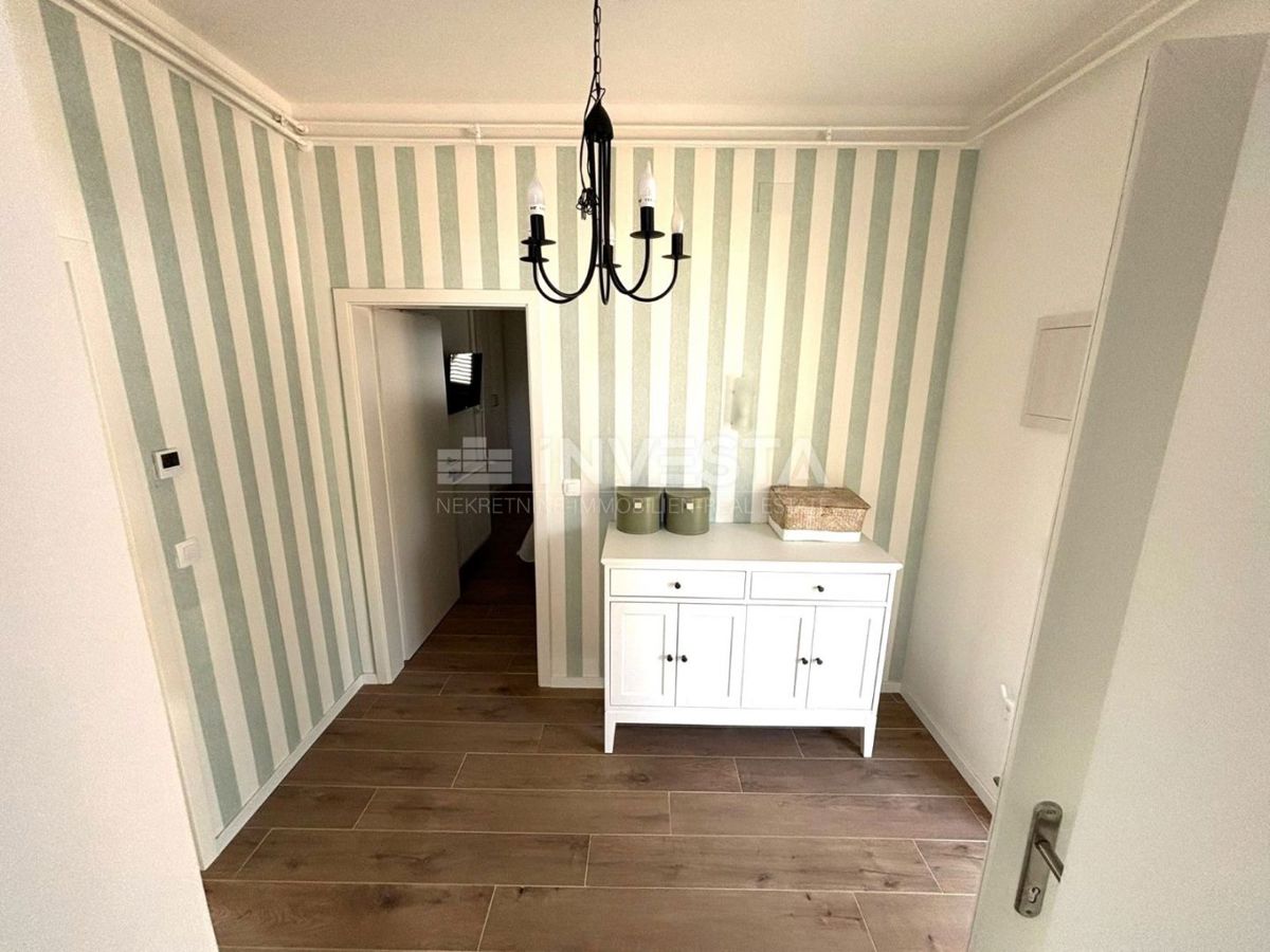 Peroj, družinska hiša blizu plaže