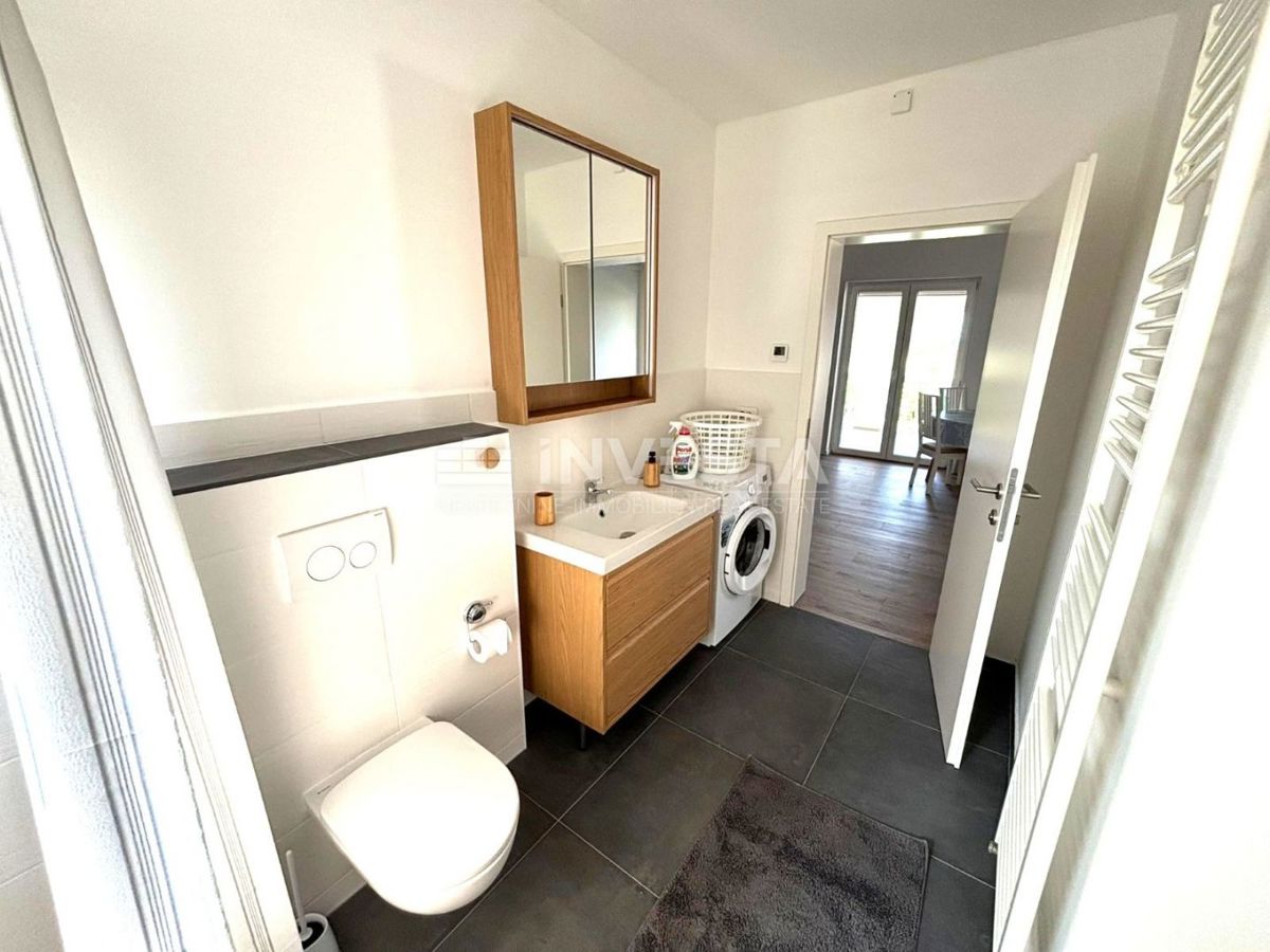 Peroj, družinska hiša blizu plaže