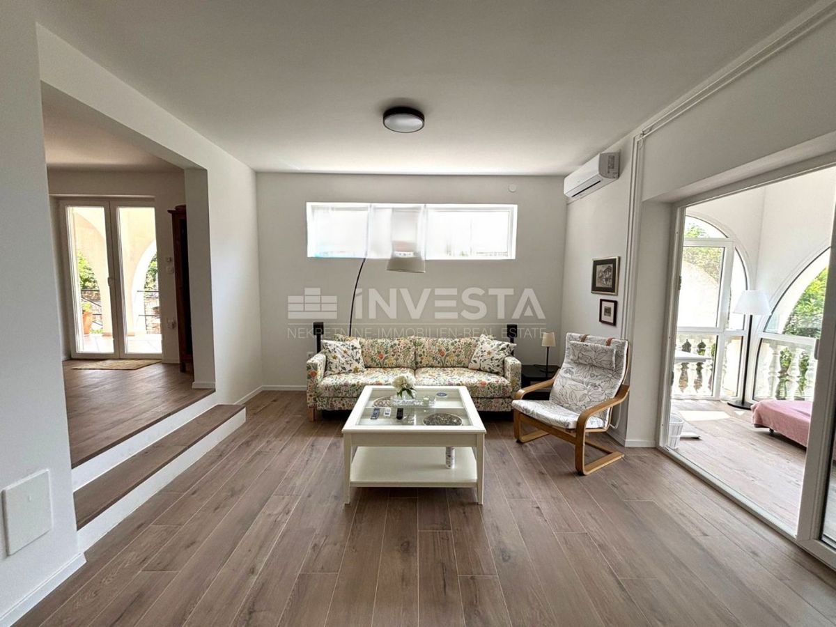 Peroj, družinska hiša blizu plaže