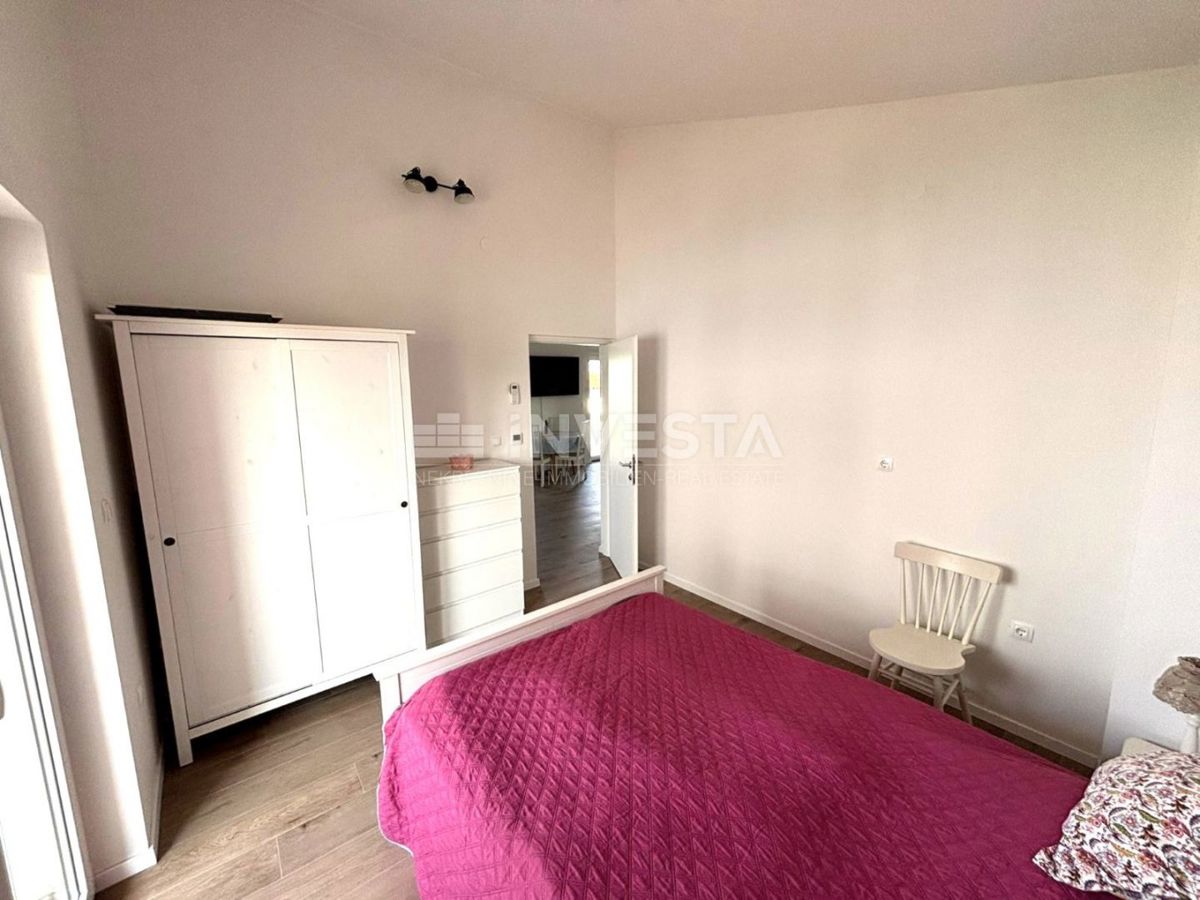 Peroj, družinska hiša blizu plaže