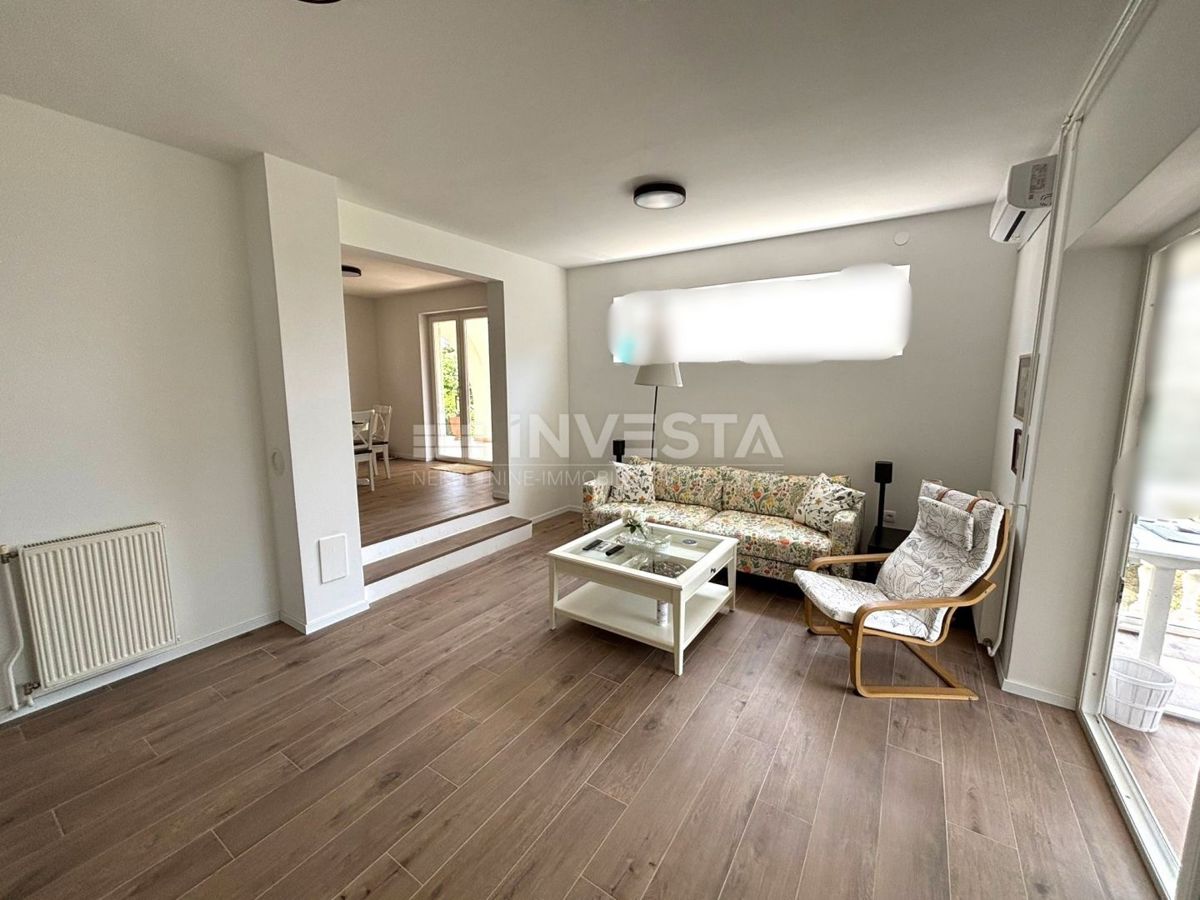 Peroj, družinska hiša blizu plaže