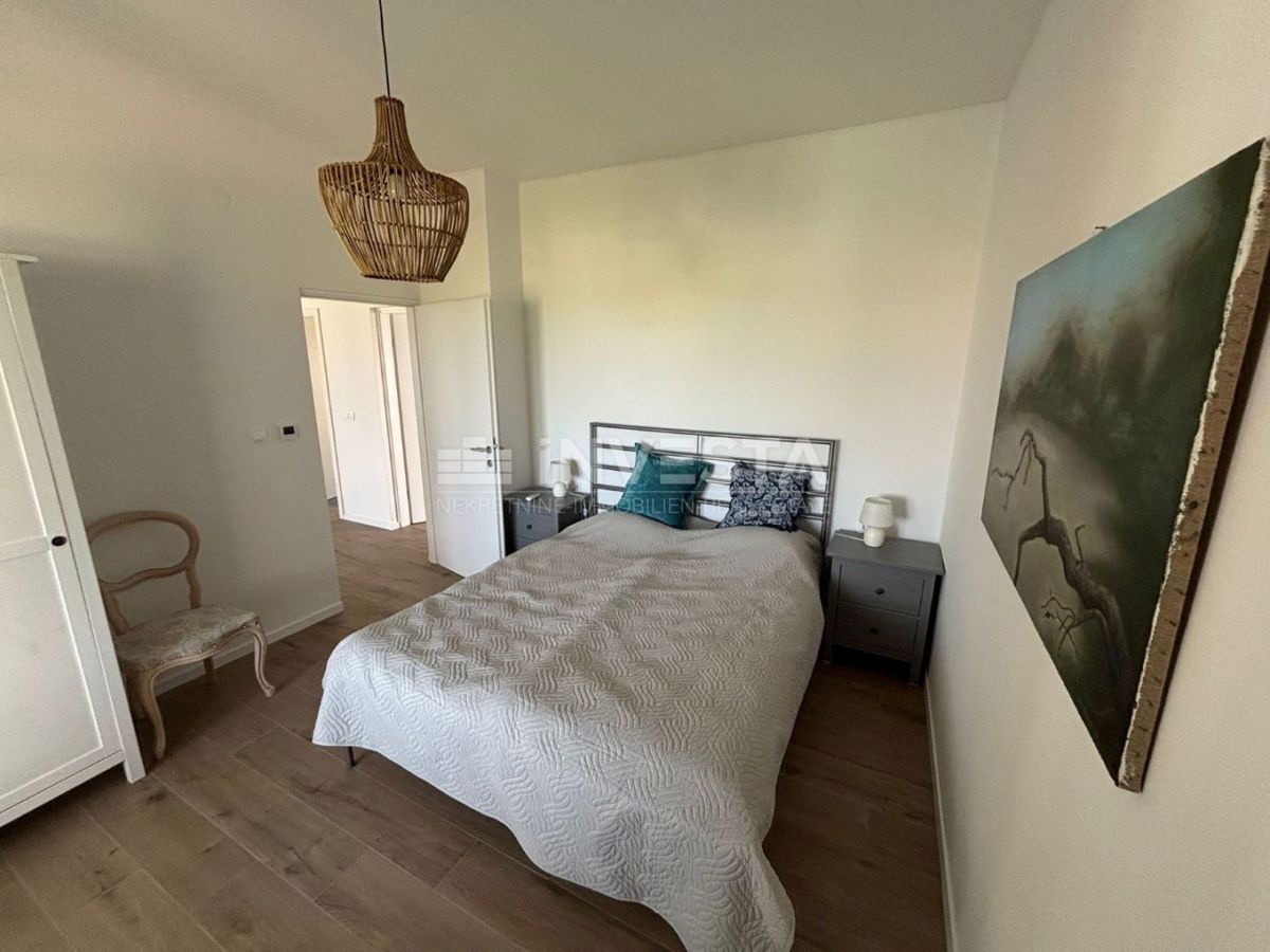 Peroj, družinska hiša blizu plaže