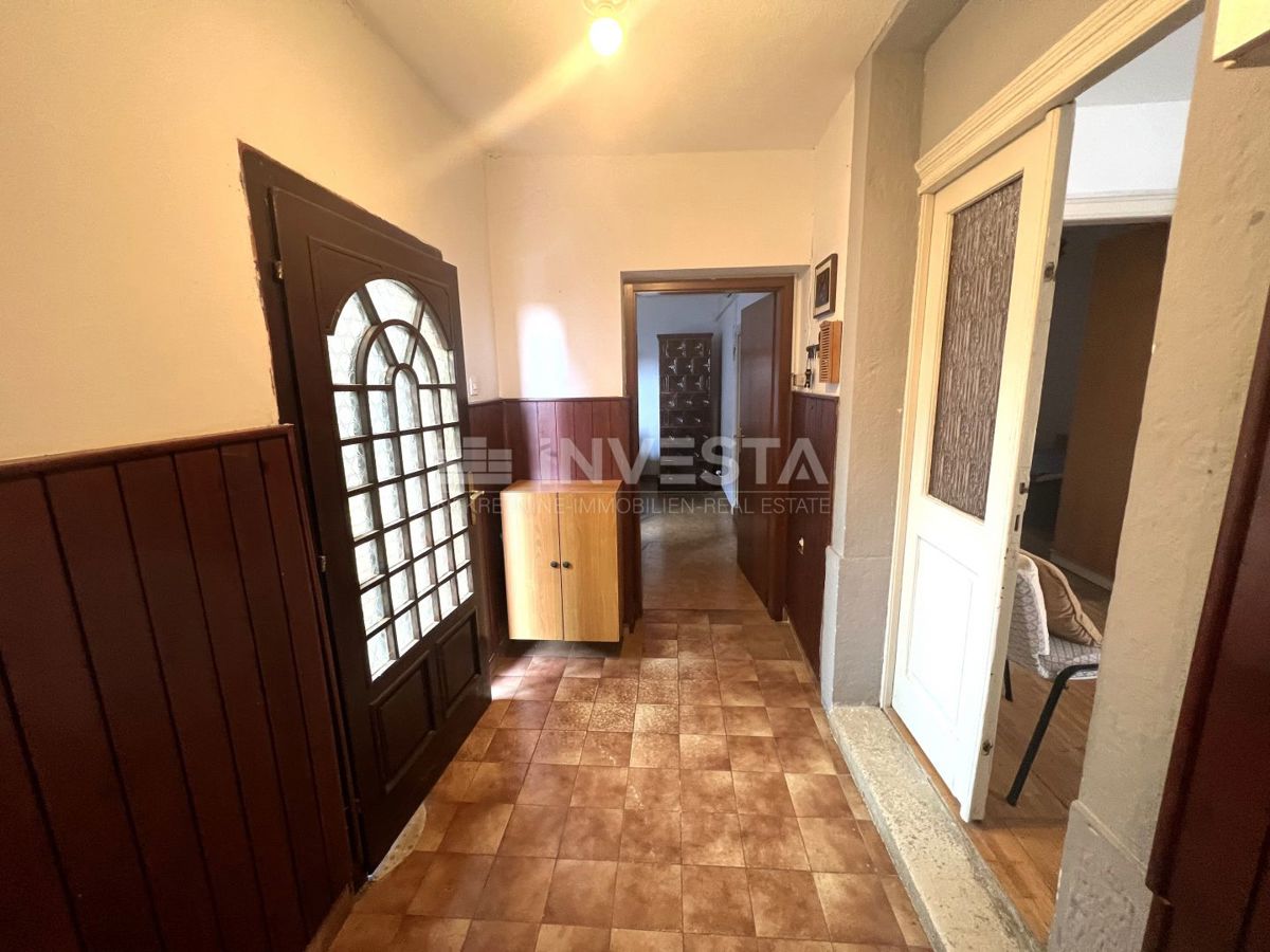 Pulj, Šijana enonadstropna hiša