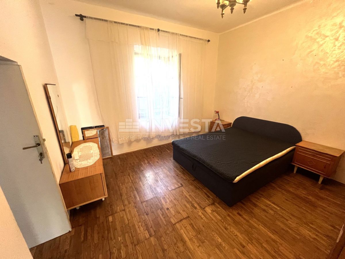 Pulj, Šijana enonadstropna hiša