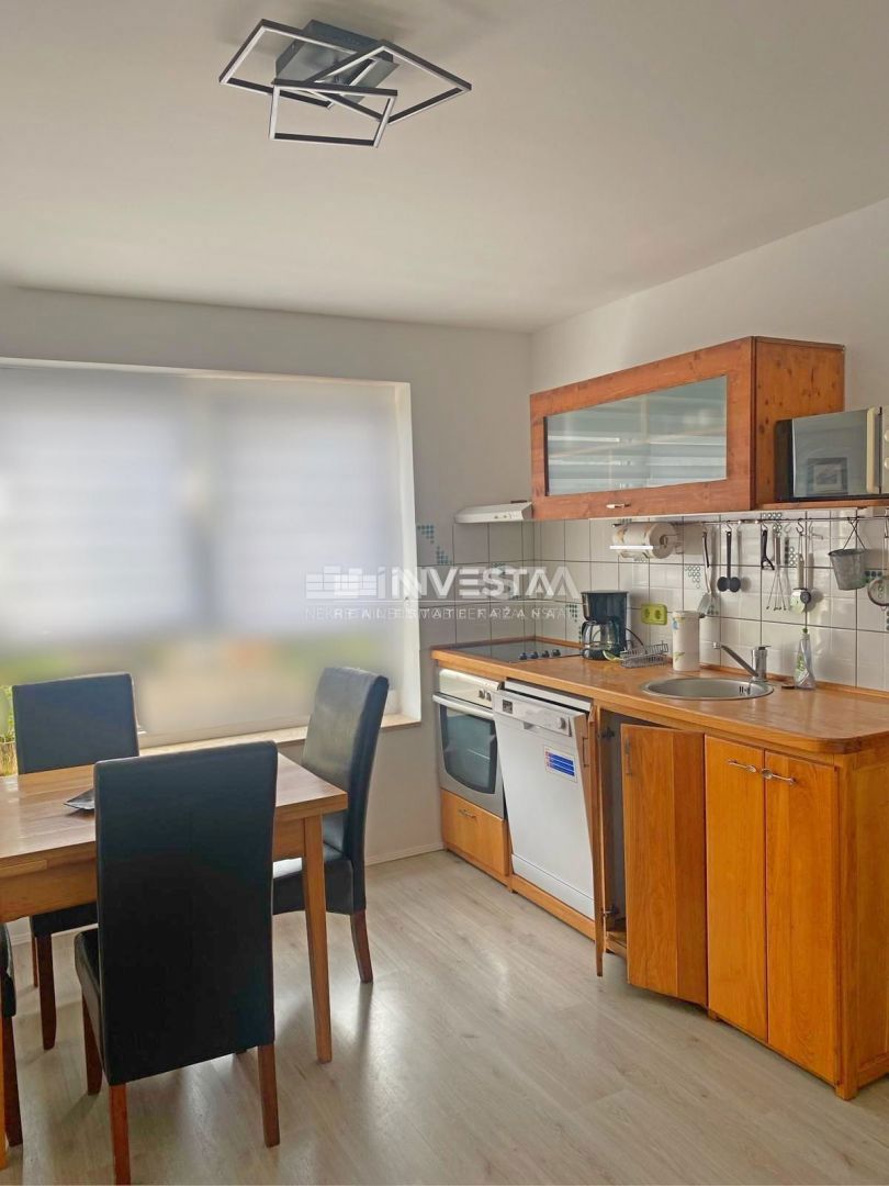 Fažana, stanovanje v 1. nadstropju, 150m od morja in plaž, TOP pozicija!